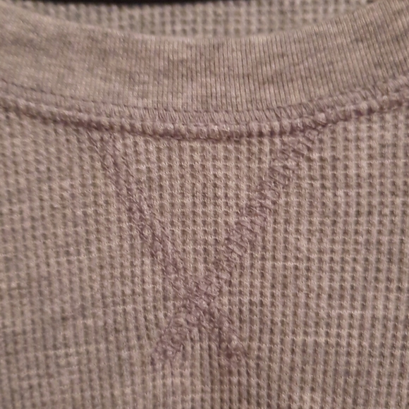 *NEW* sz L 10 gray thermal top - Picture 2 of 4